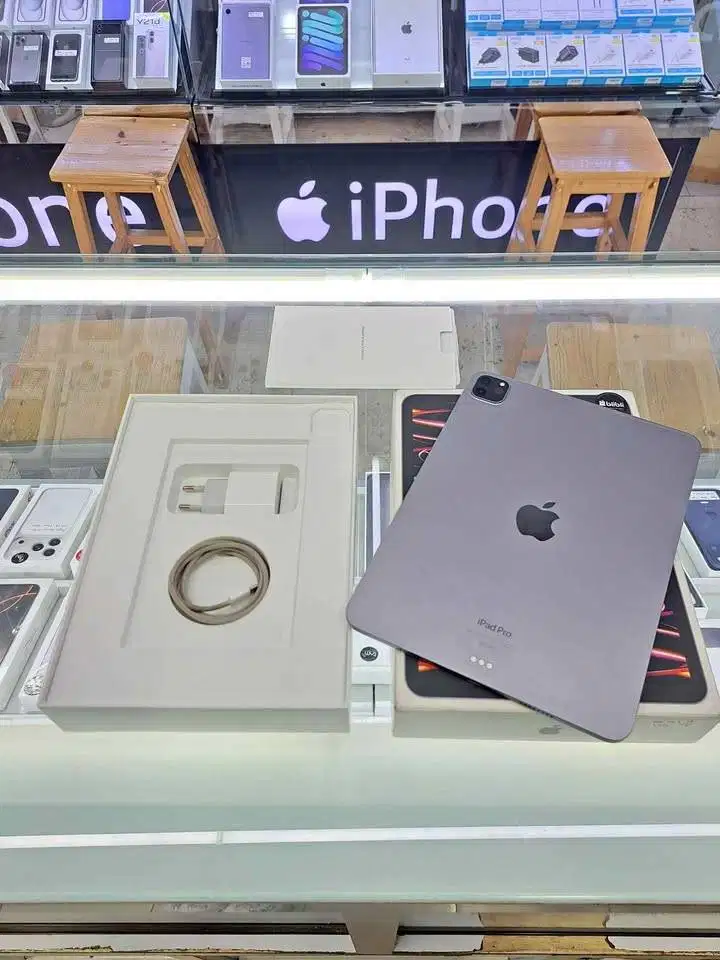 Second IPad Pro M2 11 inch 128GB Space Gray Wifi Only Ex Resmi Mulus