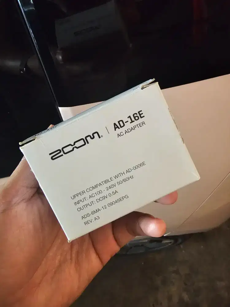 Jual adaptor efek gitar 9v original zoom