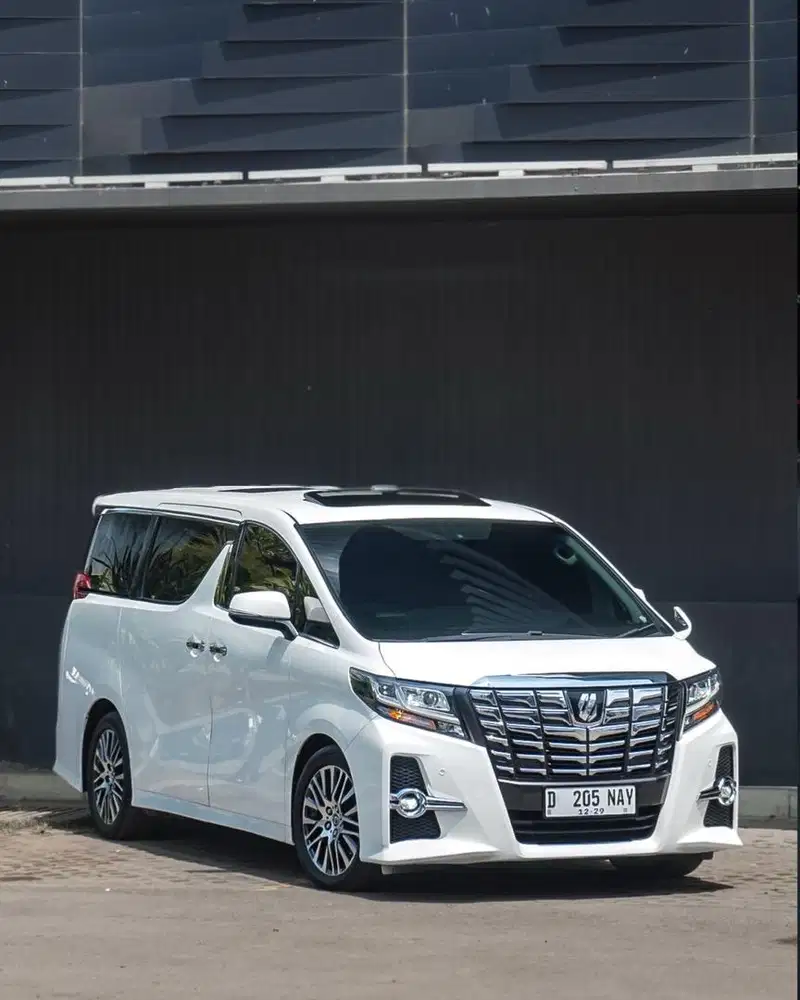 Toyota Alphard SC Audioless 2015 AT ANTIK!!!