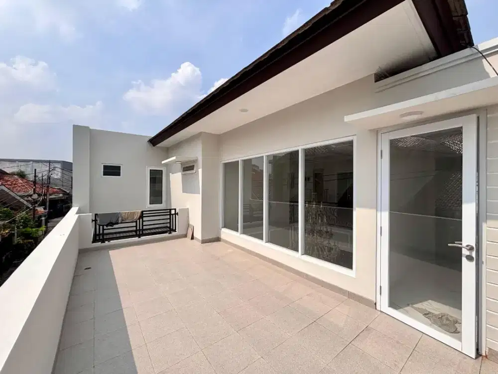 Rumah Mewah Siap Huni Bangunan Renovasi 2025 Di TEBET