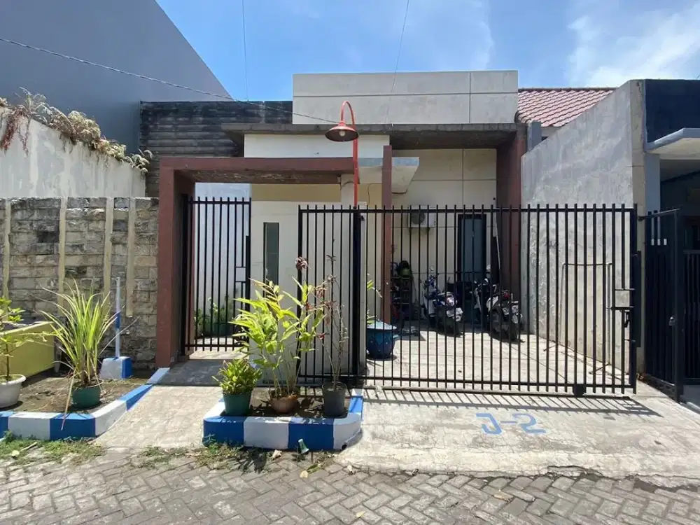 Dijual Rumah Tinggal di Perumahan taman suko asr