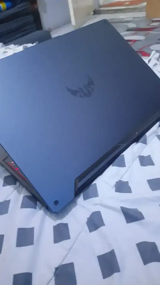 Asus TUf  A15 Ryzen 5 4600H ,ram 16,SSD 512, GTX 1650  RGB .Like news
