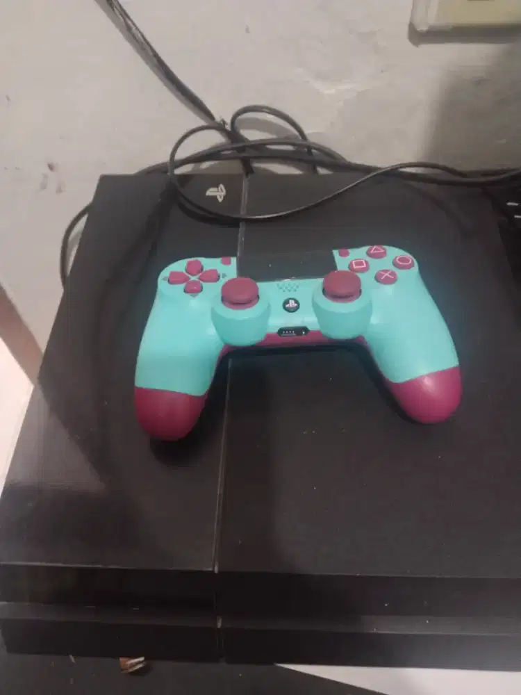 Jual PS4 fat 500GB versi Jepang dan inggris