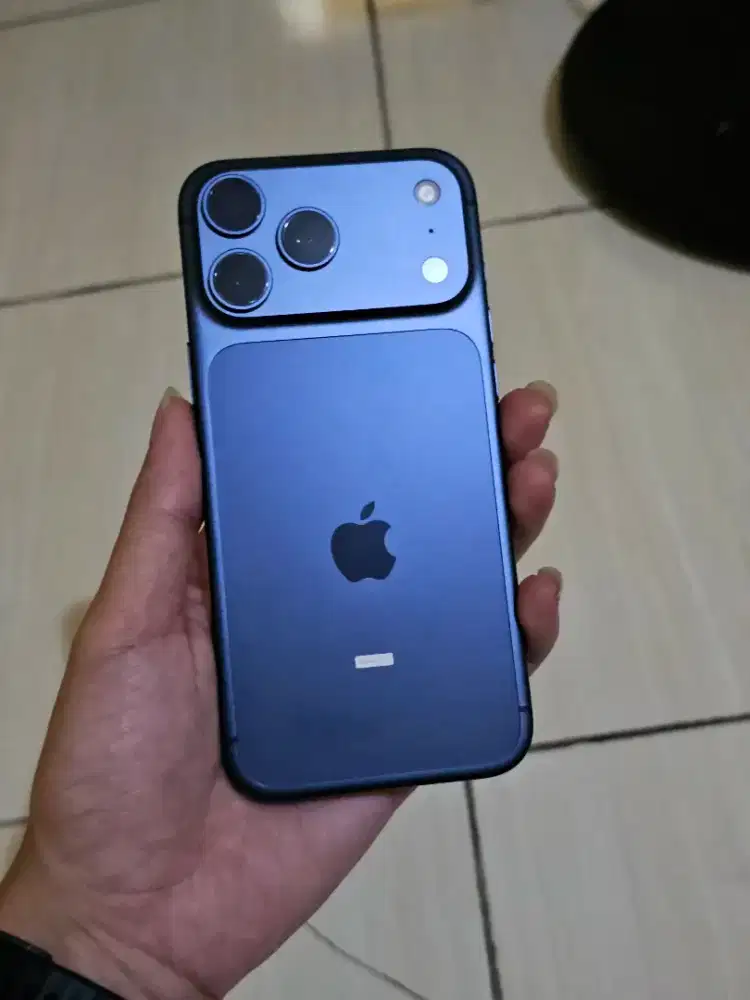 Iphone 17 pro max 256 blilbi bh 100 cc 13 garansi on 01/27