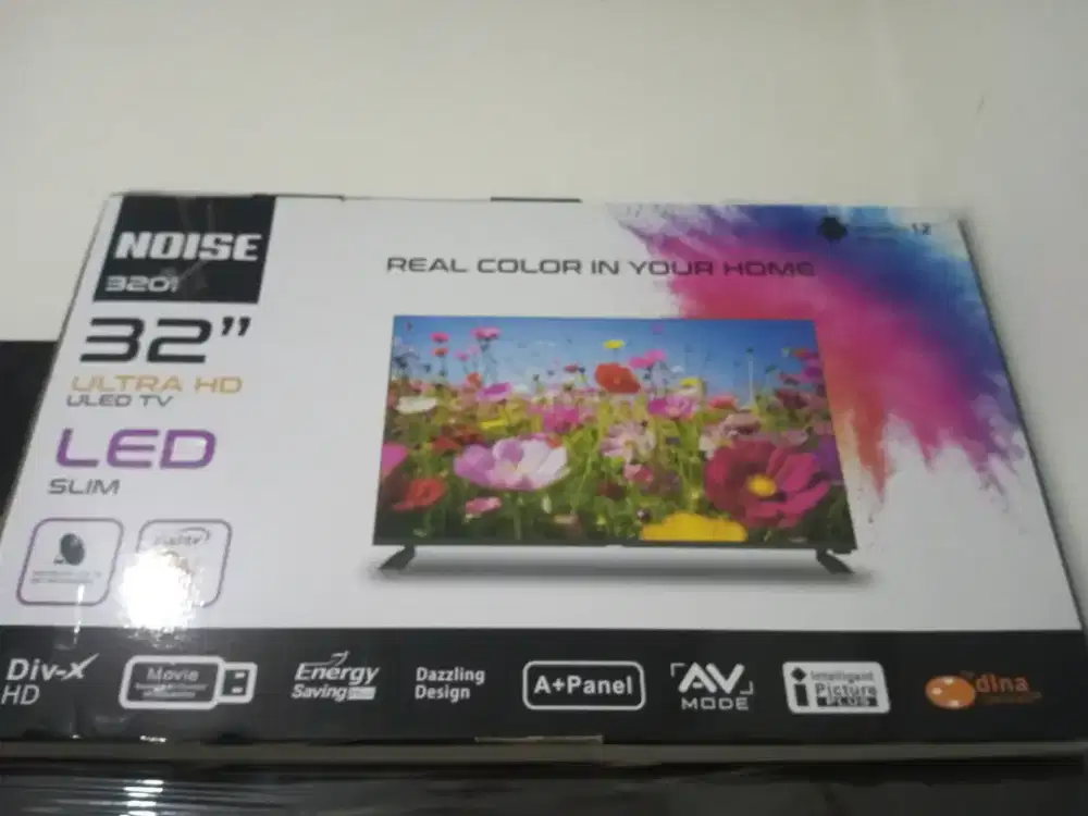 Tv 32inch dan freezer