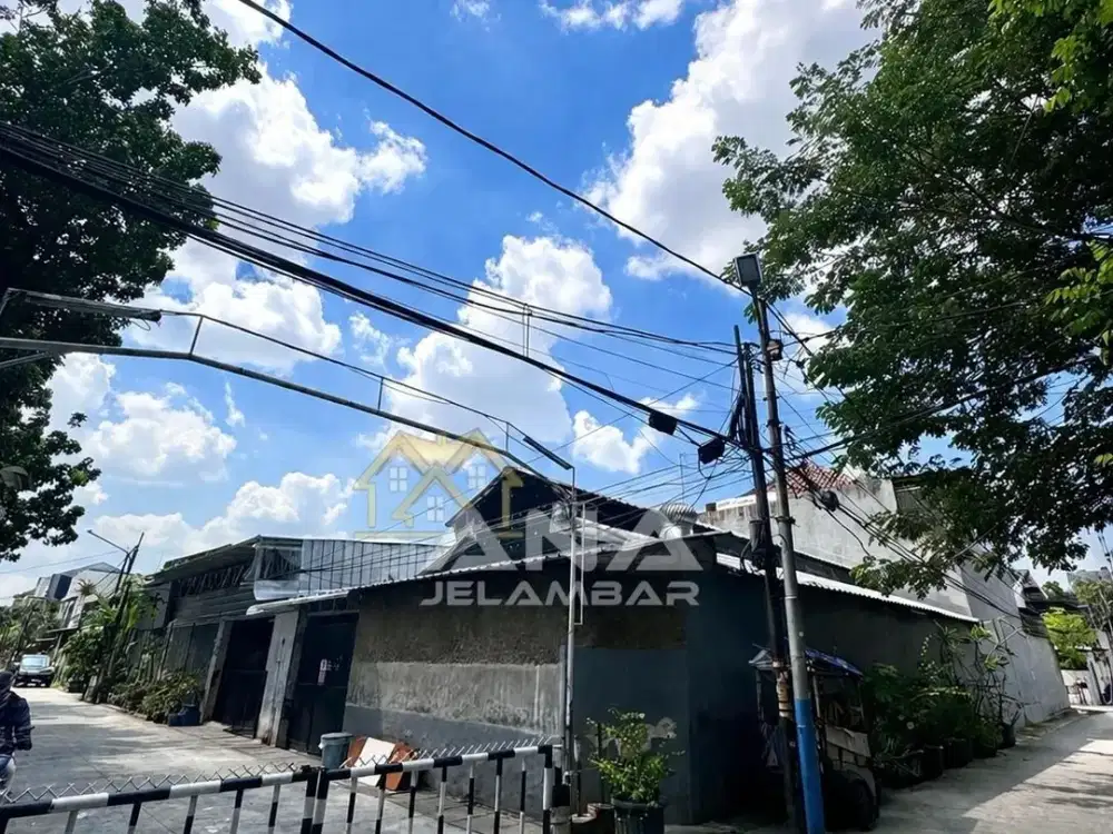 ANA TANAH HOEK LT. 216M & LT.270M DI KOMPLEK KAVLING POLRI JELAMBAR