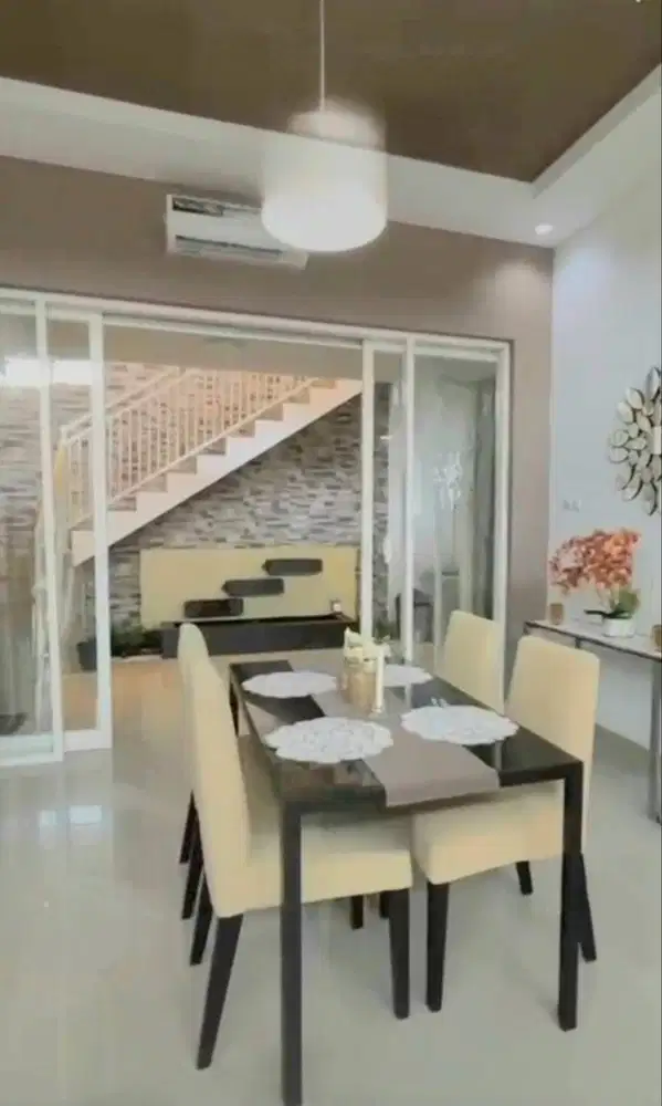 Dijual Rumah Babatan Pantai Minimalis 2 Lantai Siap Huni Full Furnish