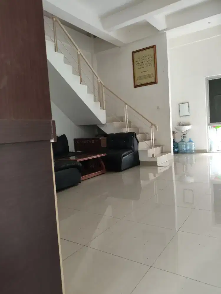 lowongan office girl / cleaning service (perempuan)