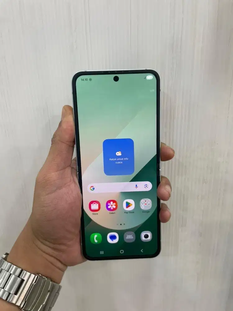 samsung z flip 6 12/256 mint