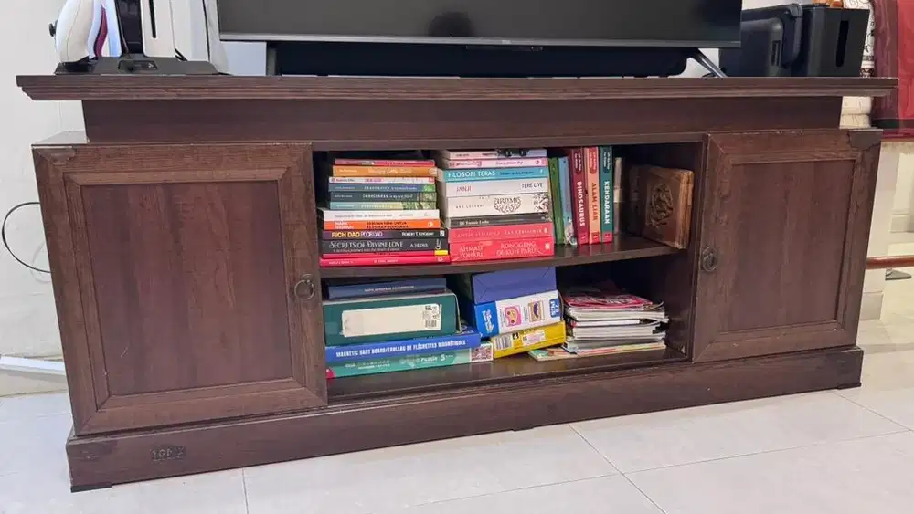 JUAL CEPAT KABINET/LEMARI TV