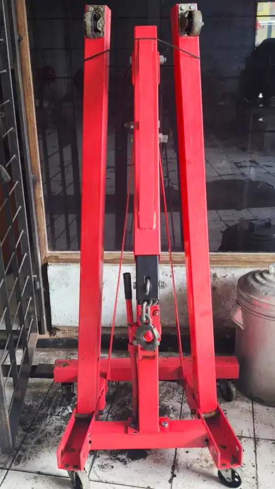 Engine Crane 2 Ton Takeda