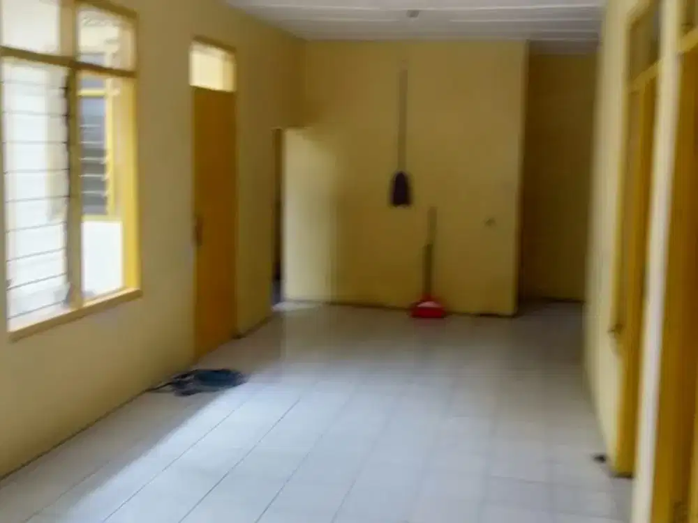 rumah di komplek batununggal indah dekat stt telkom