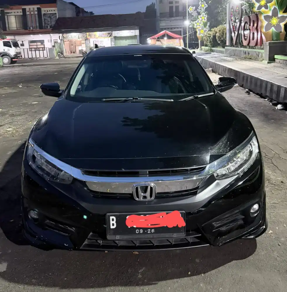 Civic Turbo ES Sedan Pemakaian Pribadi Bukan Showroom