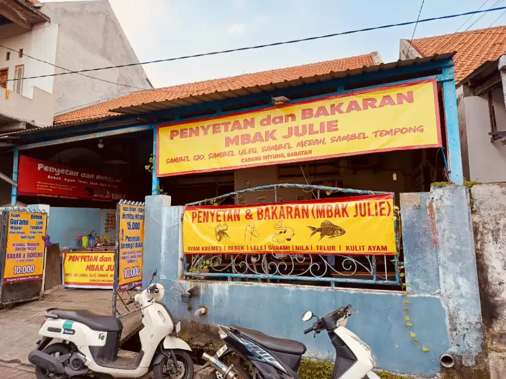 Dibutuhkan Pegawai Serabutan - Penyetan Bebek Rempah Mbk Julie