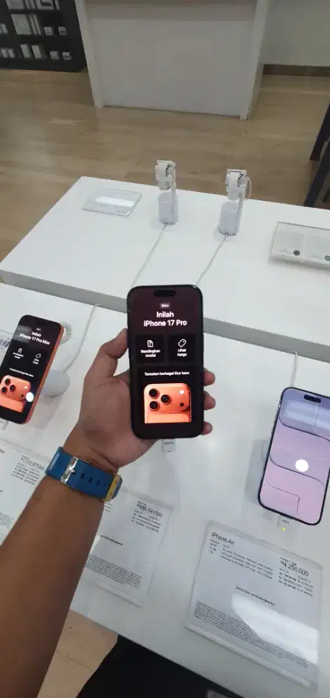 Iphone 17 pro 256gb onlh HCI