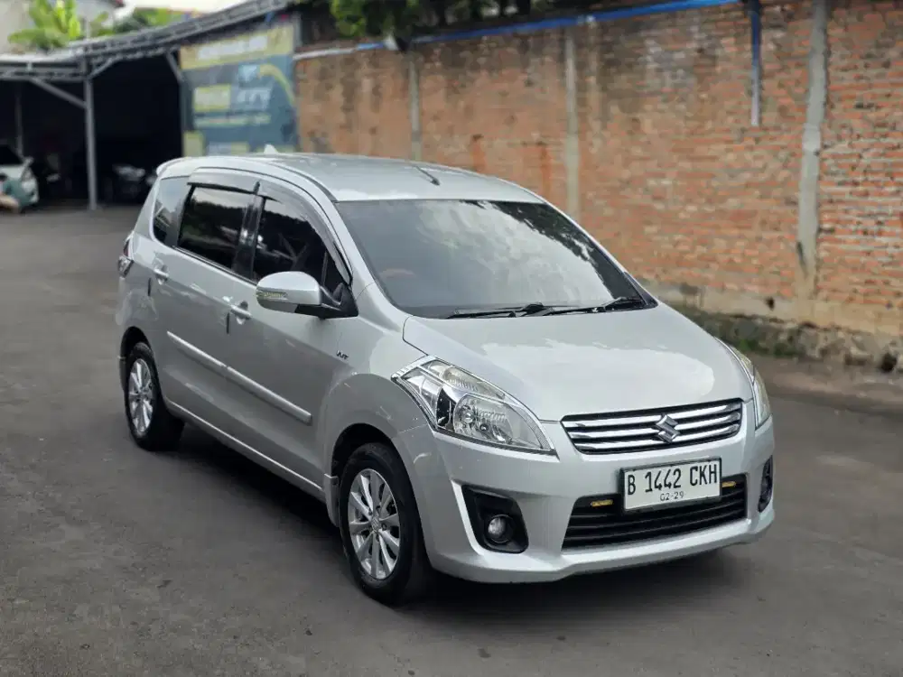 Suzuki Ertiga GL 1.4 manual 2014