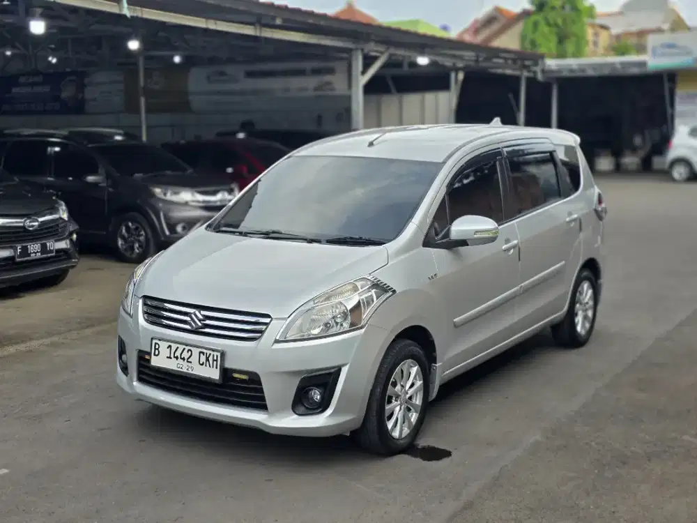 Suzuki Ertiga GL 1.4 Manual 2014
