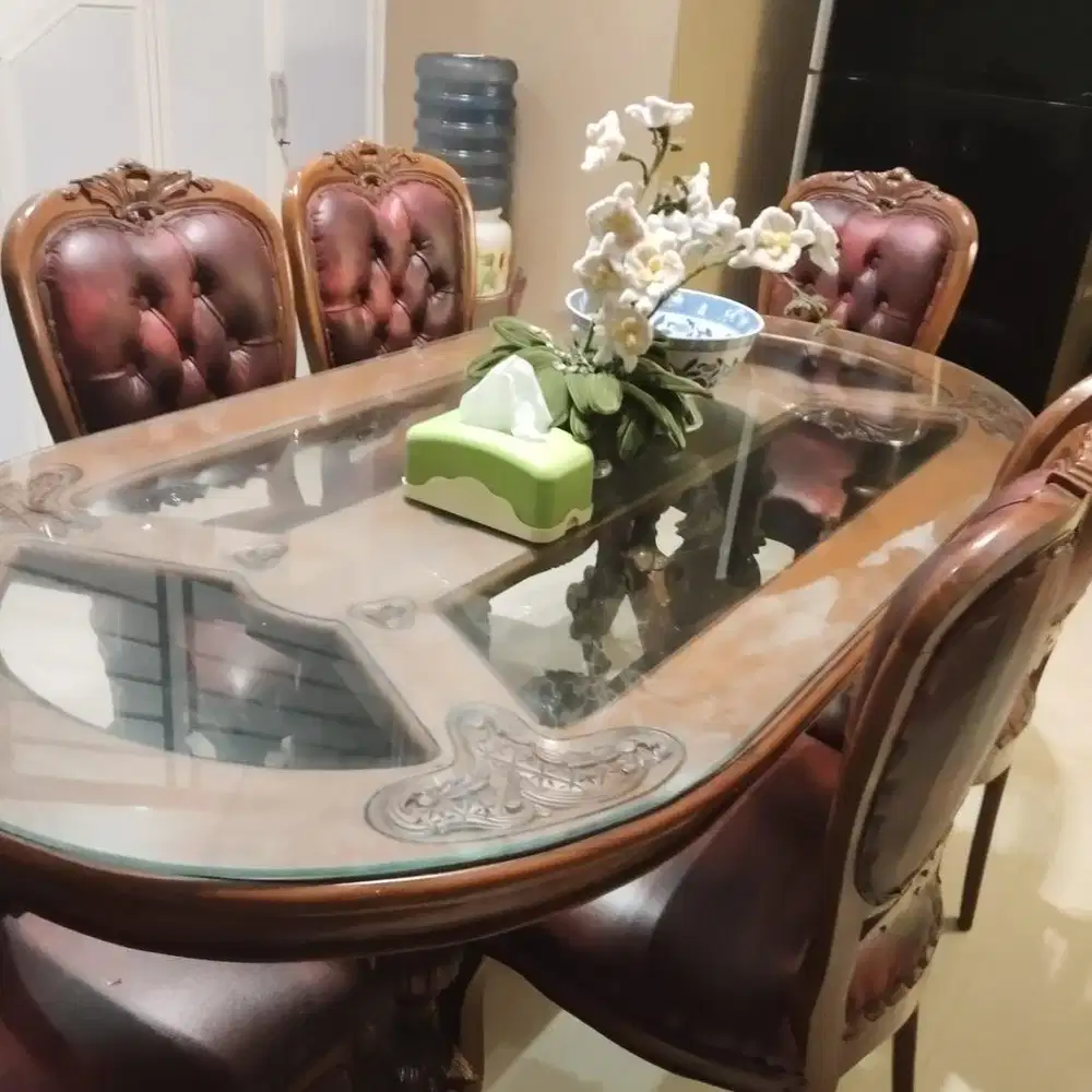 Meja makan kayu jati