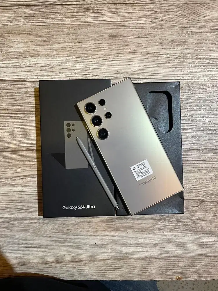 Samsung S24 Ultra 256gb fullset ori