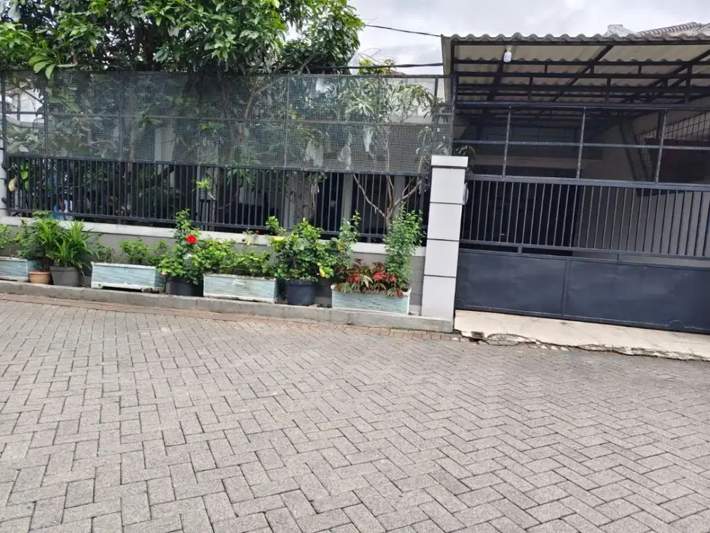 Dijual Rumah Minimalis Dekat Pusat Kota di Simpang Borobudur Malang