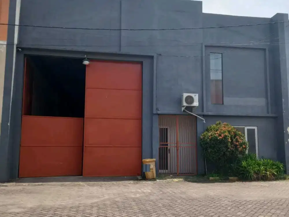 DIJUAL GUDANG RAYA BAMBE DRIYOREJO GRESIK RON.A2636