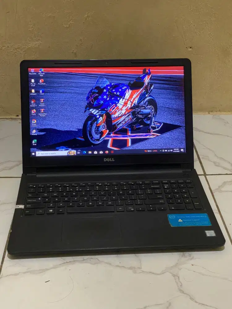 Dell Inspiron 15-3567 Intel Core i3 Skylike Gen 6 15.6in