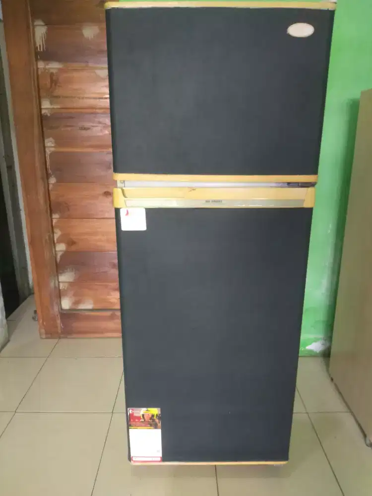 Kulkas pendingin 2 pintu