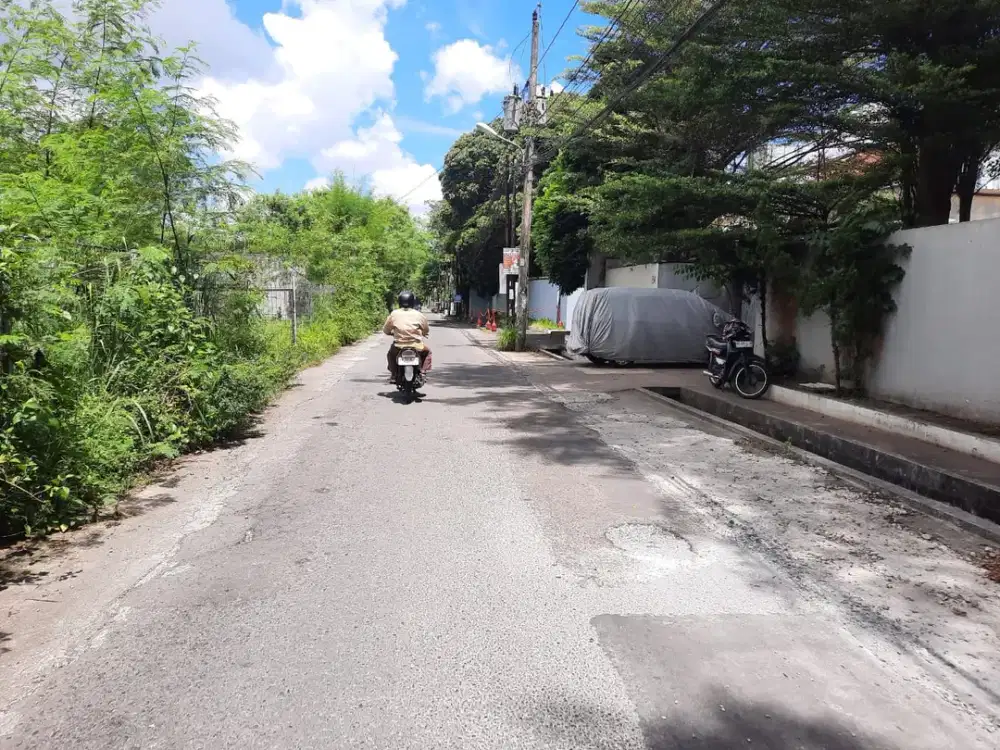 Tanah 560m2 SHMP Jl Padma Sedan Hotel Hyatt Jl Palagan Km 7 Dekat UGM, Ringroad, Pogung, Pandega, Perumahan Hyarta Cocok Rumah Mewah, Villa, Homestay