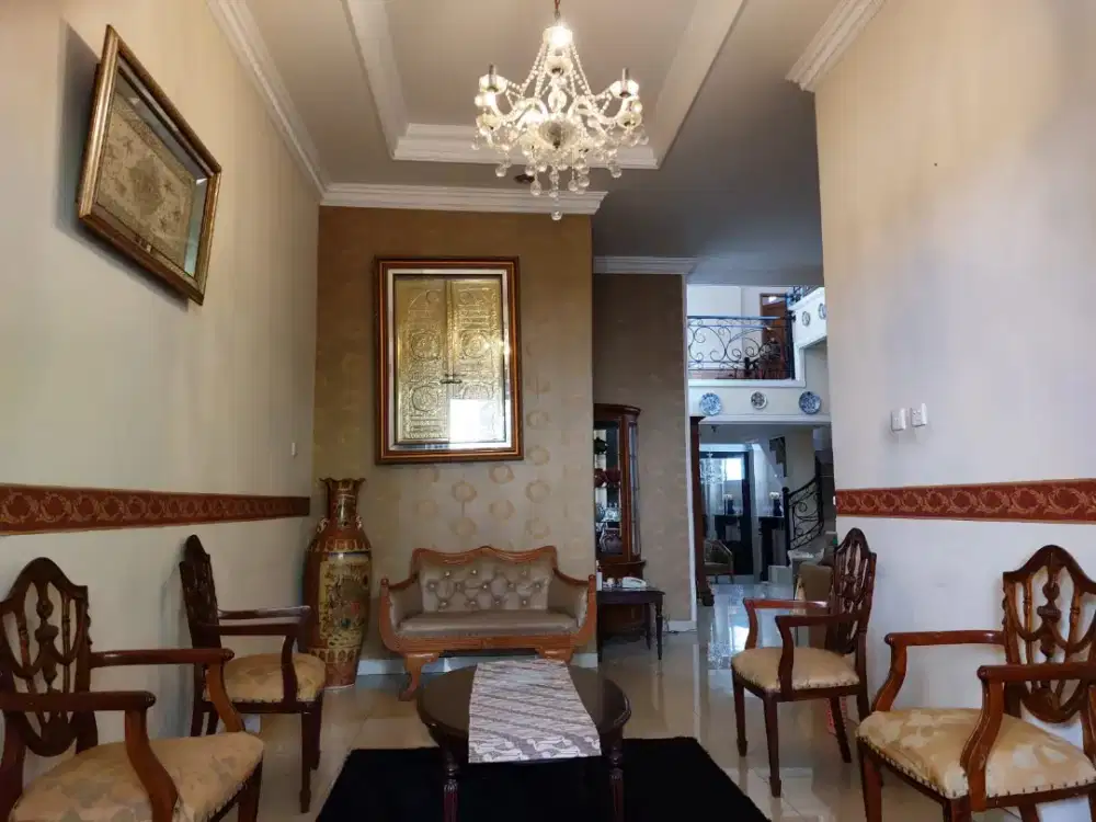 Disewakan Rumah Strategis di Jakarta Barat Cocok untuk Usaha