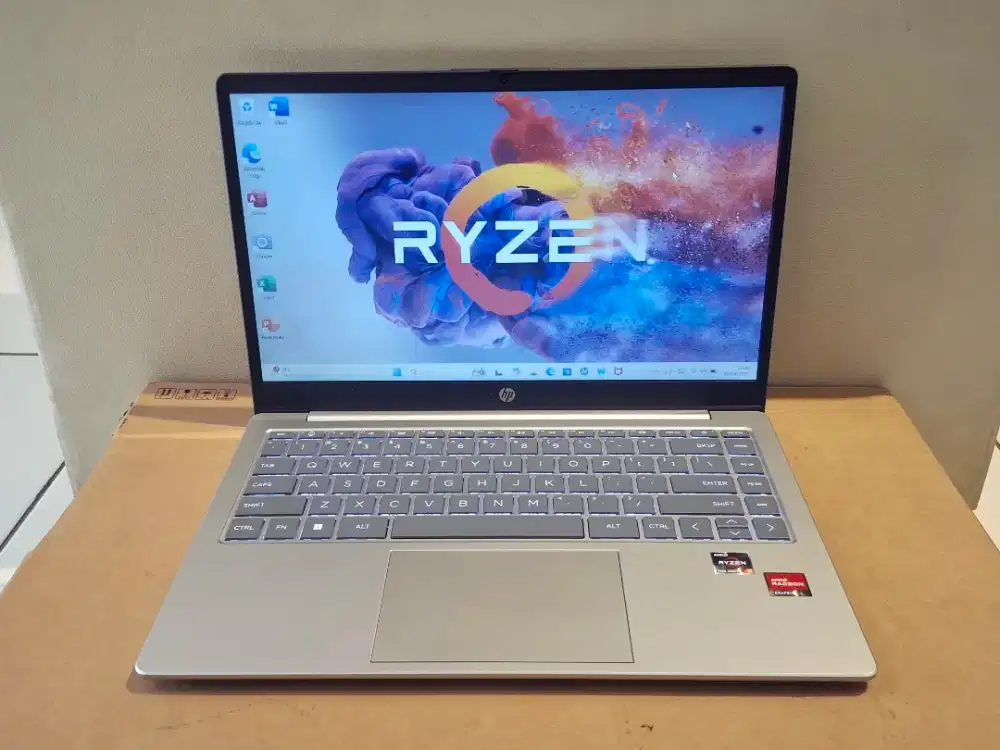 Hp 14 em0333AU,Amd Ryzen 3 7320U,Ram 8/512 GB