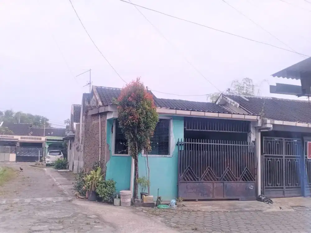Rumah 300Jt Kawasan Bisnis Jaten Karanganyar