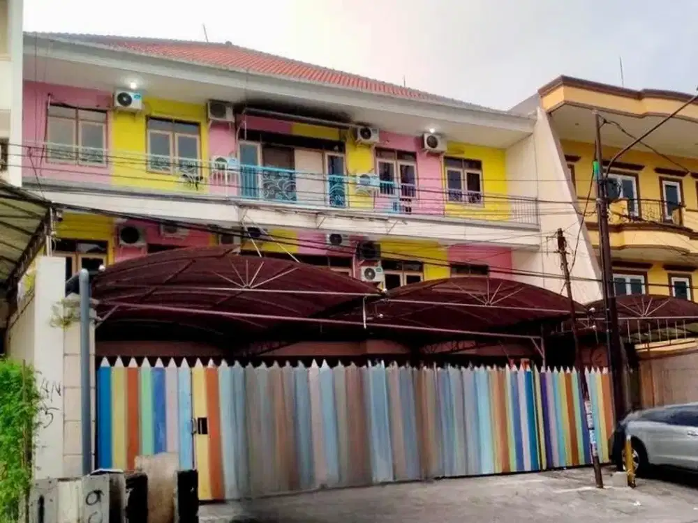 Dijual Rumah Kos Putri Aktif, Dekat Ubaya, Tenggilis, Surabaya
