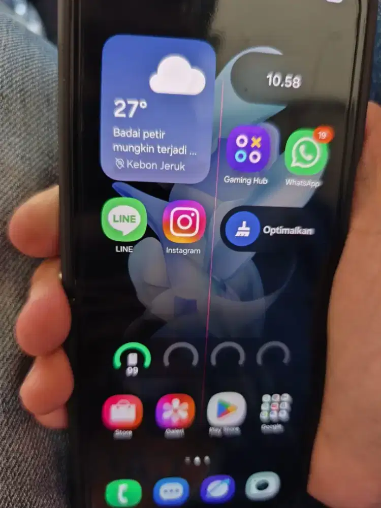 Samsung Z Flip 4 8/256 Minus lightsaber