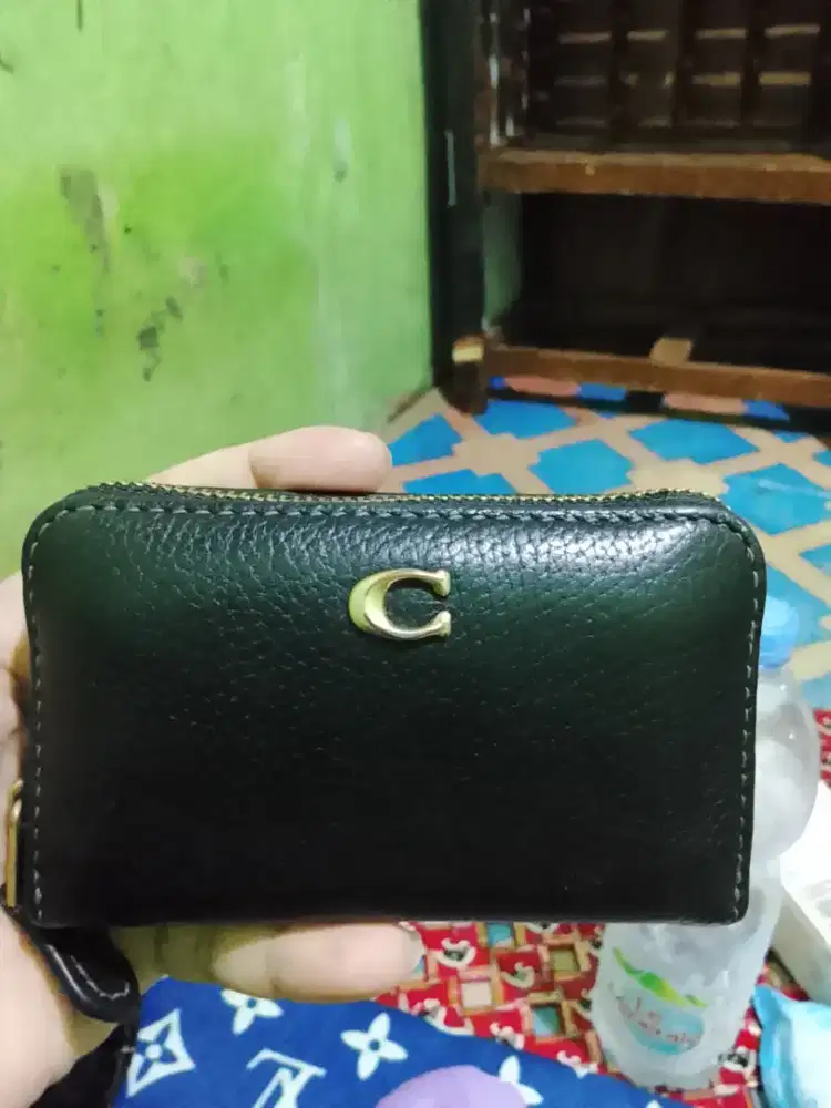 dompet kartu coach