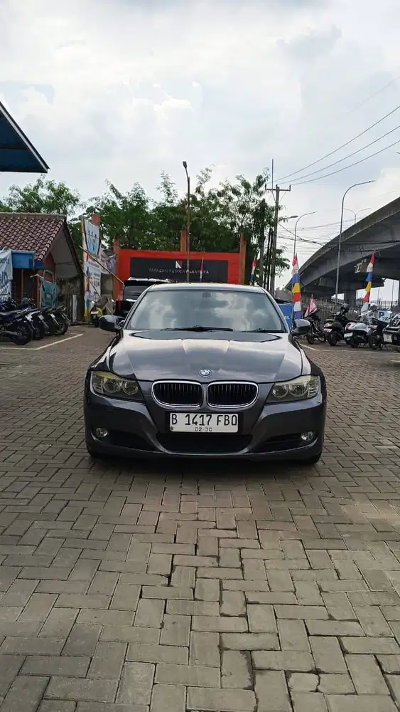 bmw 320i 2.0 at 2009