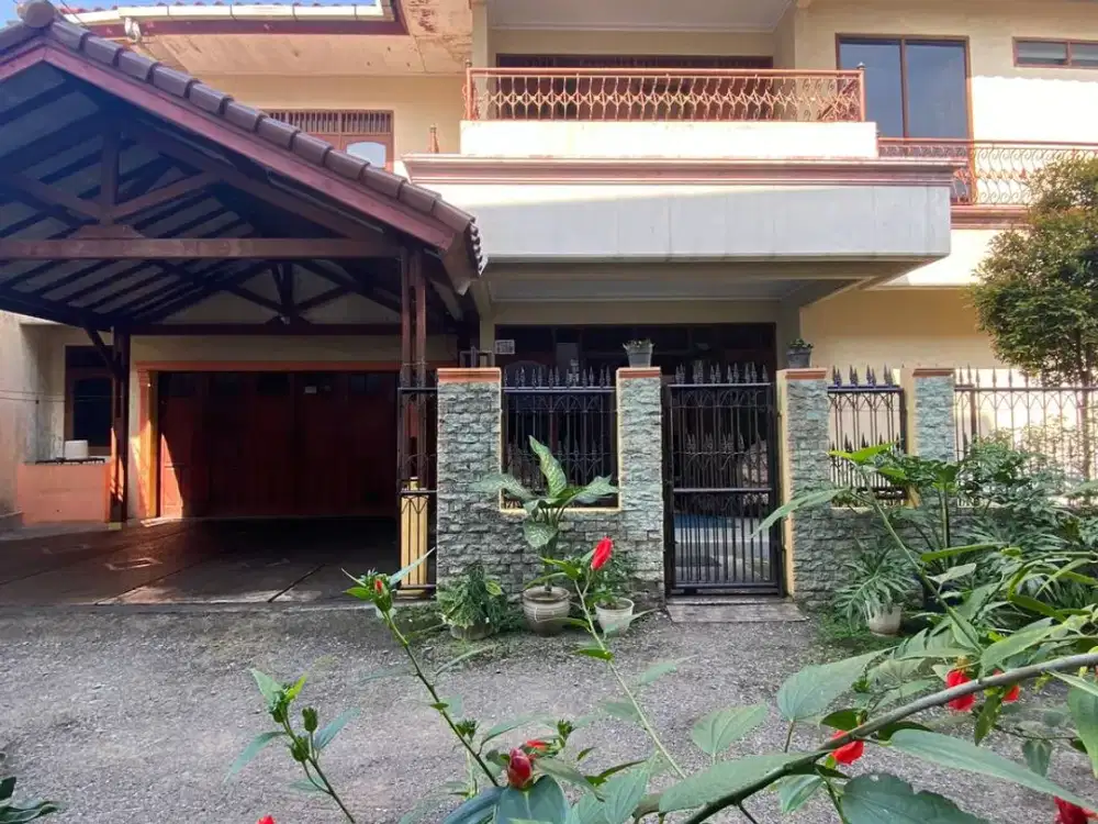 Rumah Modern Komplek Ptb Duren Sawit Jakarta Timur