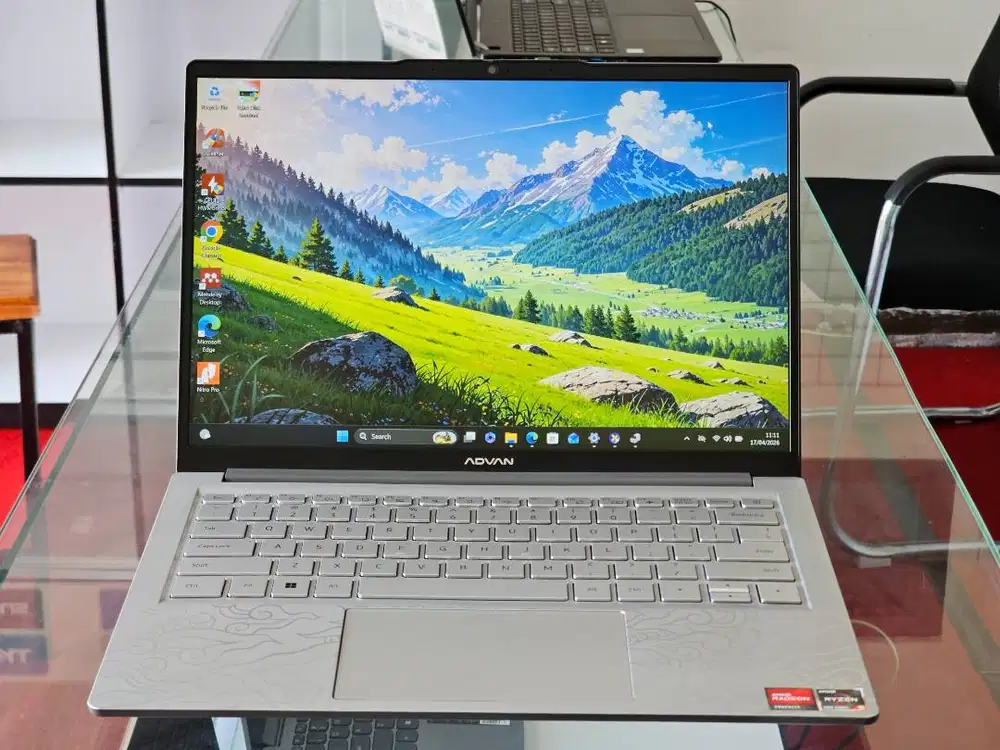 ADVAN Workplus Heritage AMD Ryzen 5 7535HS Ram 8 GB SSD 512 GB AMD Rad