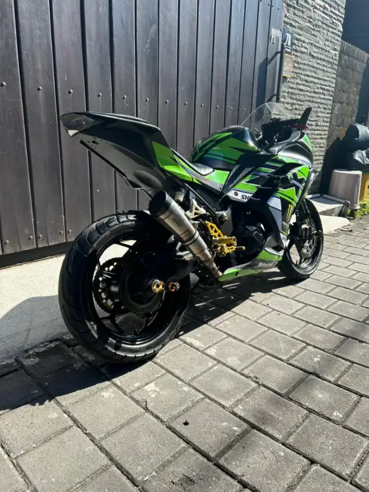 Ninja fi 250 CC thn 2013 cash. Bali dharma motor