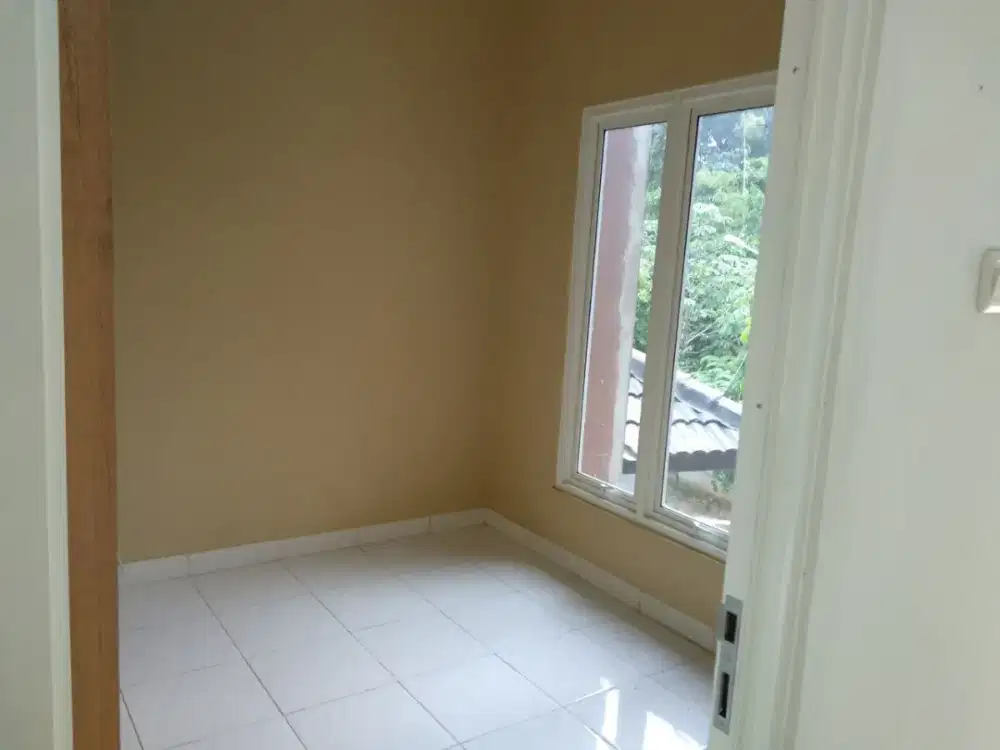 Tukang Pasang Keramik, Marmer, Granit. Kontraktor Bangun Rumah Mewah