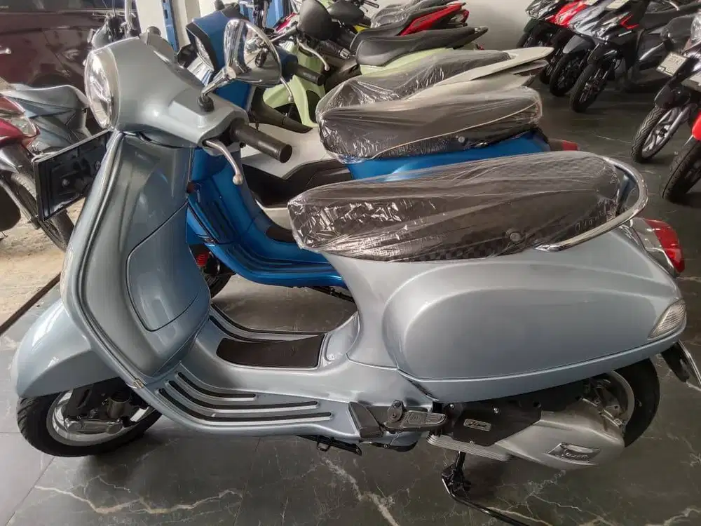 Vespa LX 125 2022 Pajak Panjang