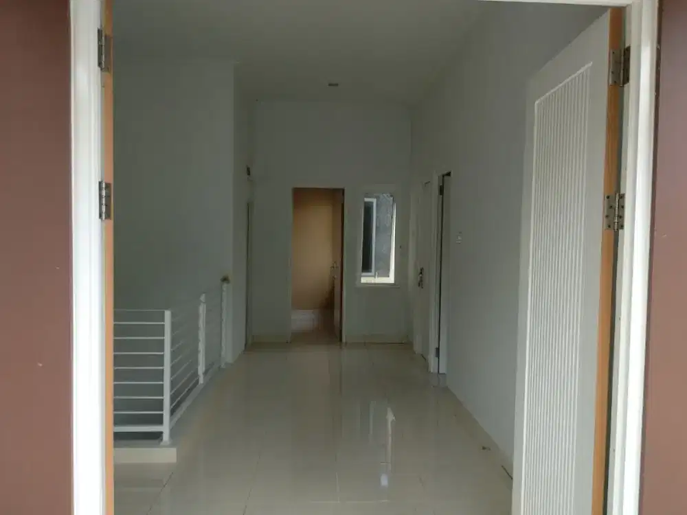 Tukang Pasang Keramik, Marmer, Granit. Kontraktor Bangun Rumah Mewah