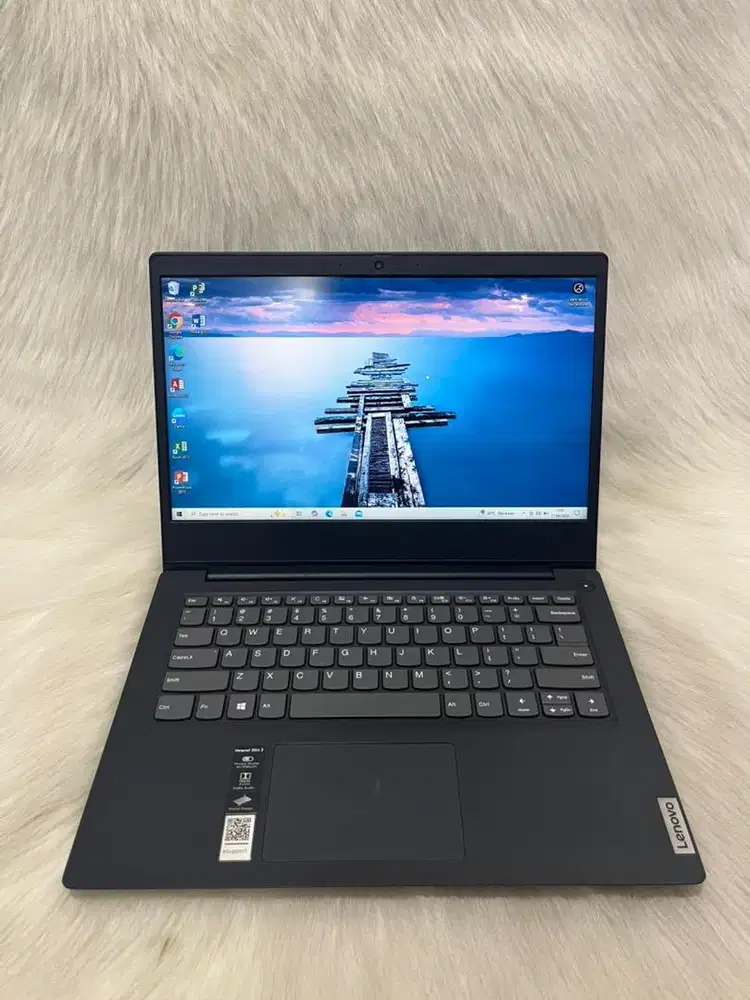 LAPTOP LENOVO IDEAPAD SLIM 3 - AMD 3020e RAM 4GB SSD 256GB