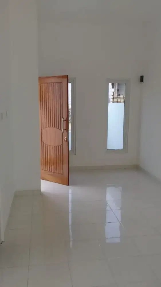 Tukang Pasang Keramik, Marmer, Granit. Kontraktor Bangun Rumah Mewah