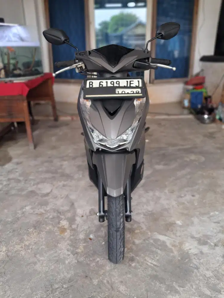 (A) Honda Beat Deluxe Cbs Iss Tahun 2023