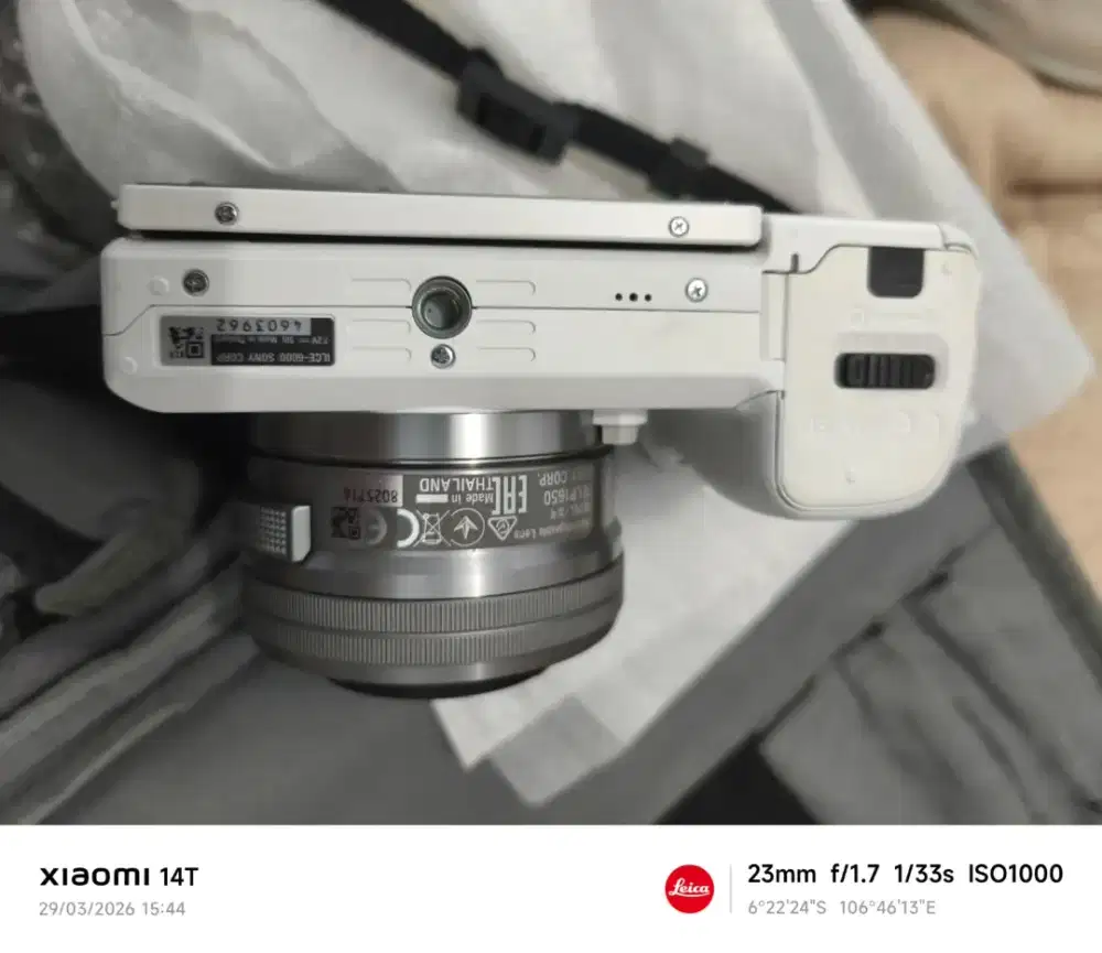 Di jual kamera 1 set sonny A6000 + kit dan accesoris