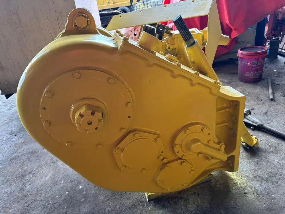 Winch Komatsu D85ESS-2