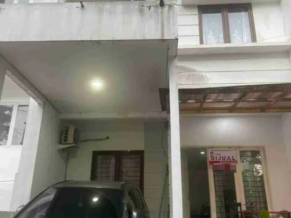 Turun harga dari 1,6 M sekarang harga 990 juta nego rumah 2 lantai di Cinere Depok