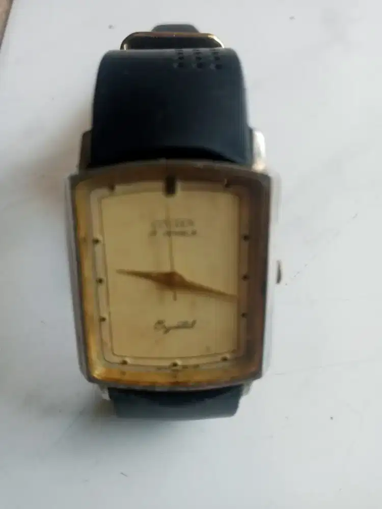 Jam tangan Clasic merk Citizen