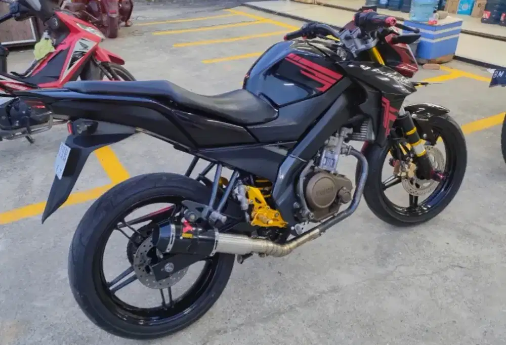 Dijual Motor yamaha vixion new