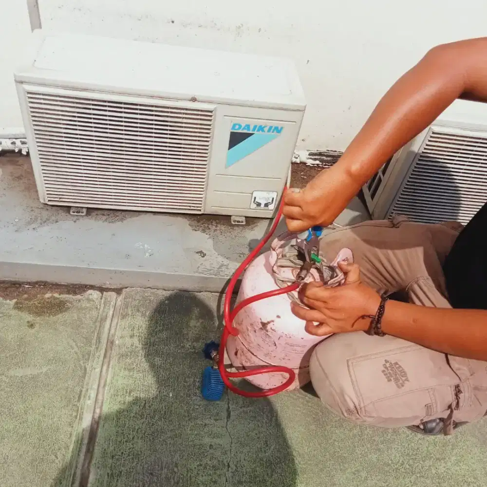 Service AC tidak dingin,Bongkar pasang AC terdekat